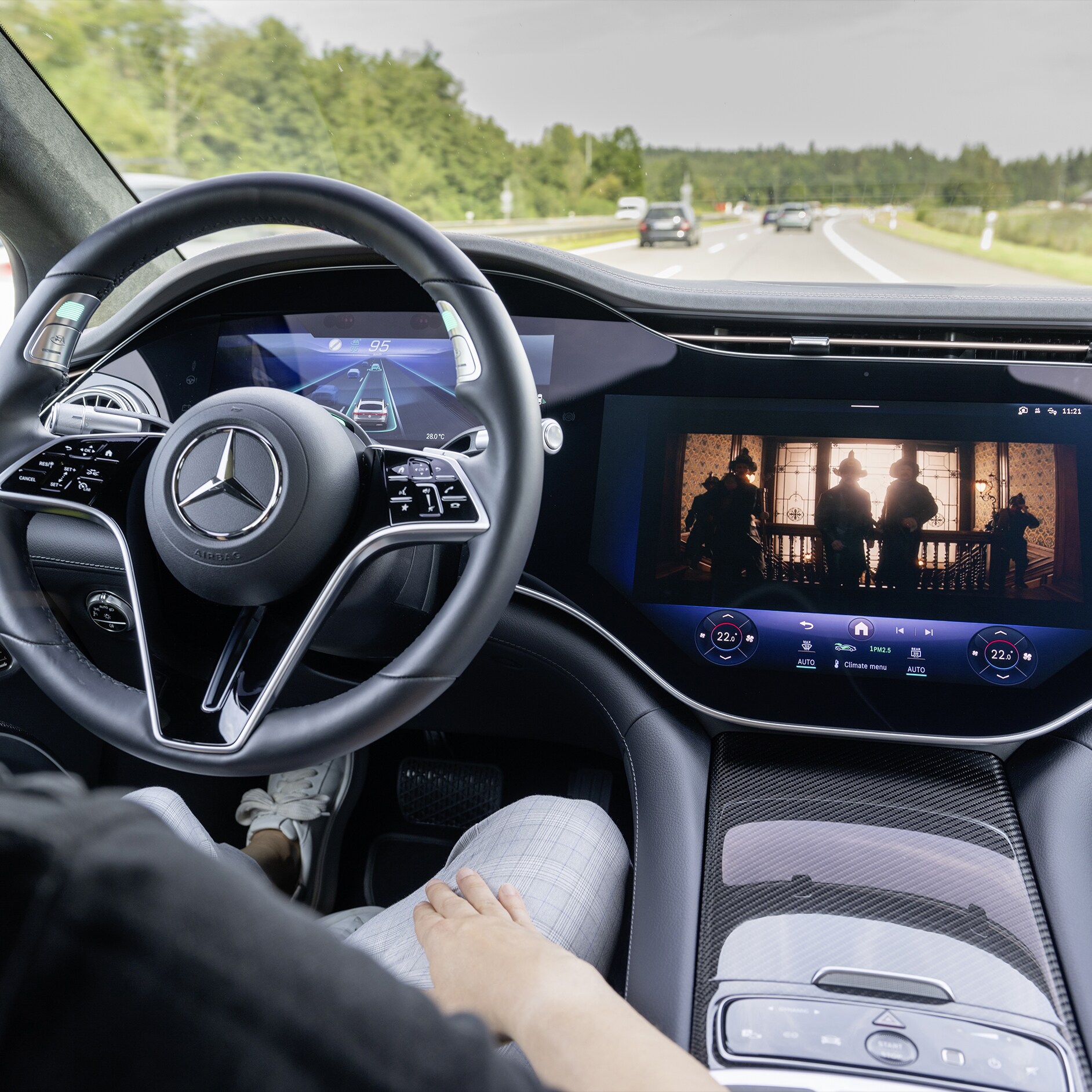 MB.DRIVE | Automatisiertes Fahren & Assistenzsysteme | Mercedes-Benz Das Cockpit eines Mercedes-Benz Fahrzeugs.